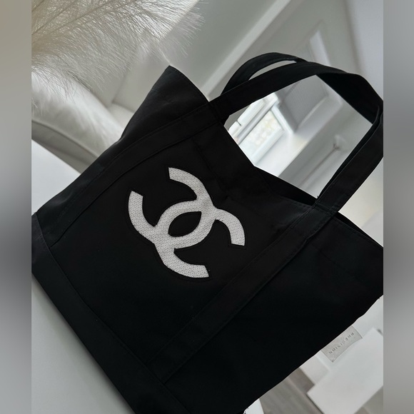 Black sequin tote